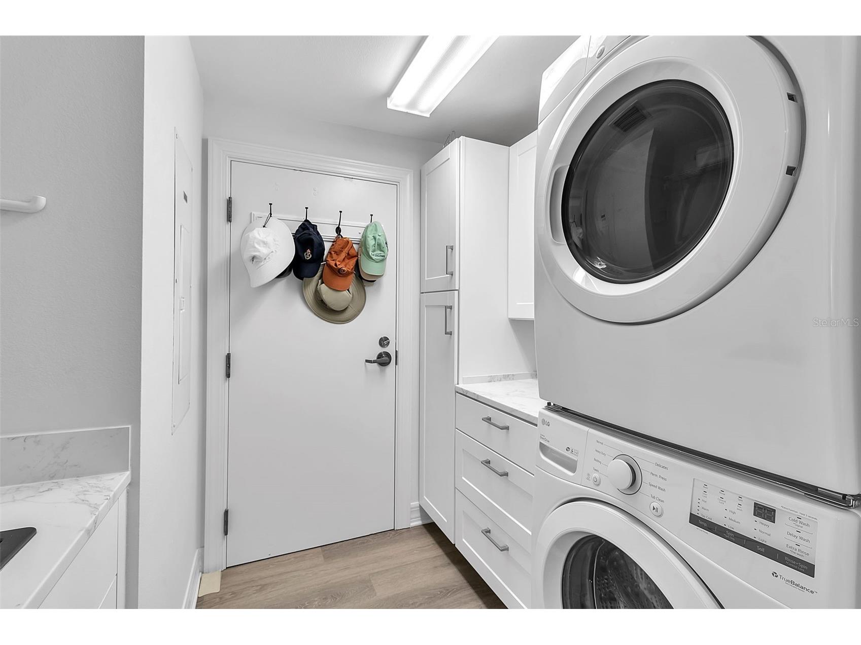 393 N Point Road #401 Osprey FL 34229 - CATFISH CREEK A4686928 image32
