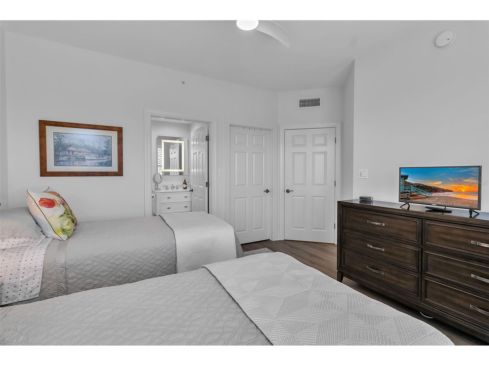 393 N Point Road #401 Osprey FL 34229 - CATFISH CREEK A4686928 image36