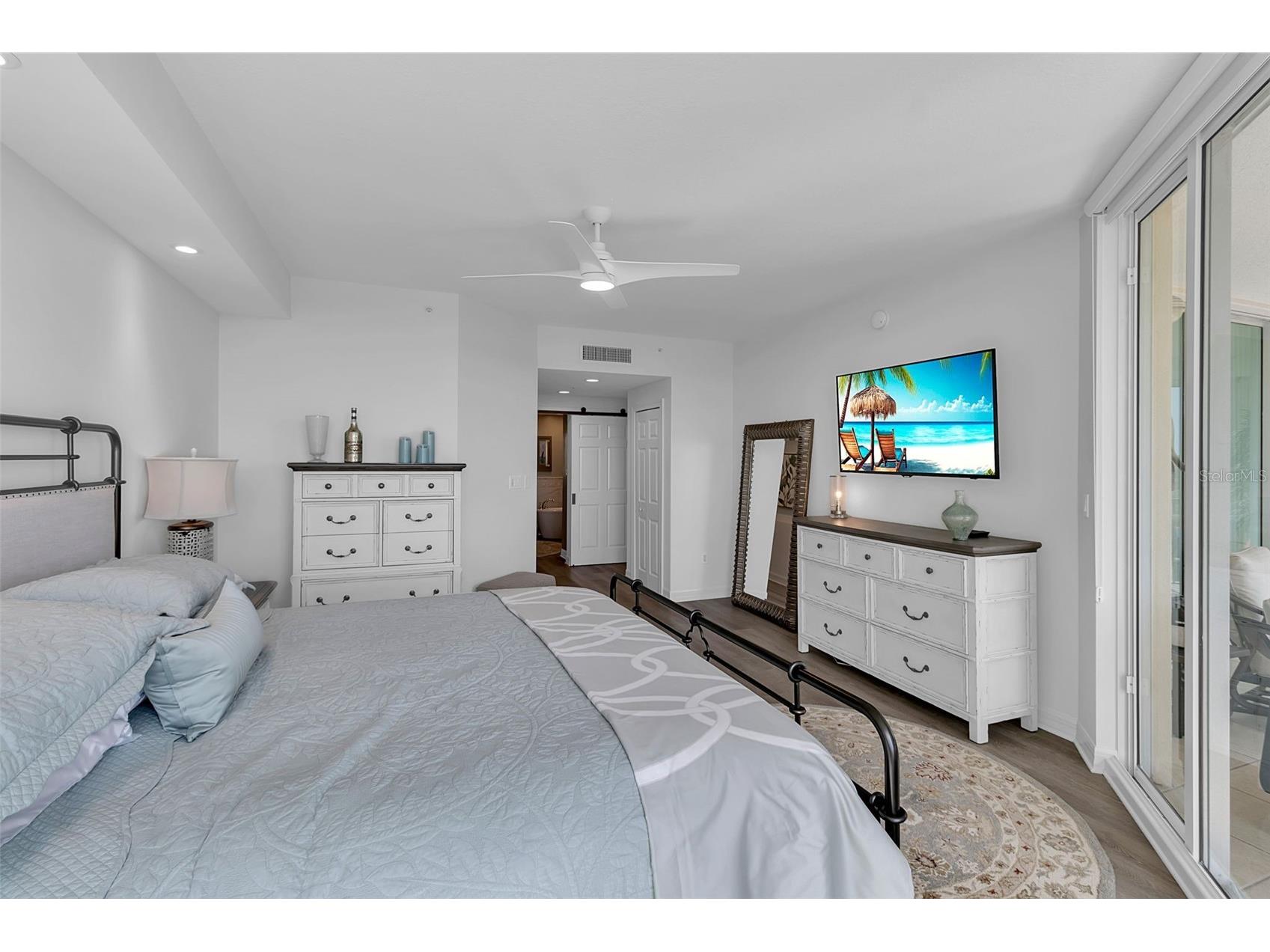 393 N Point Road #401 Osprey FL 34229 - CATFISH CREEK A4686928 image47