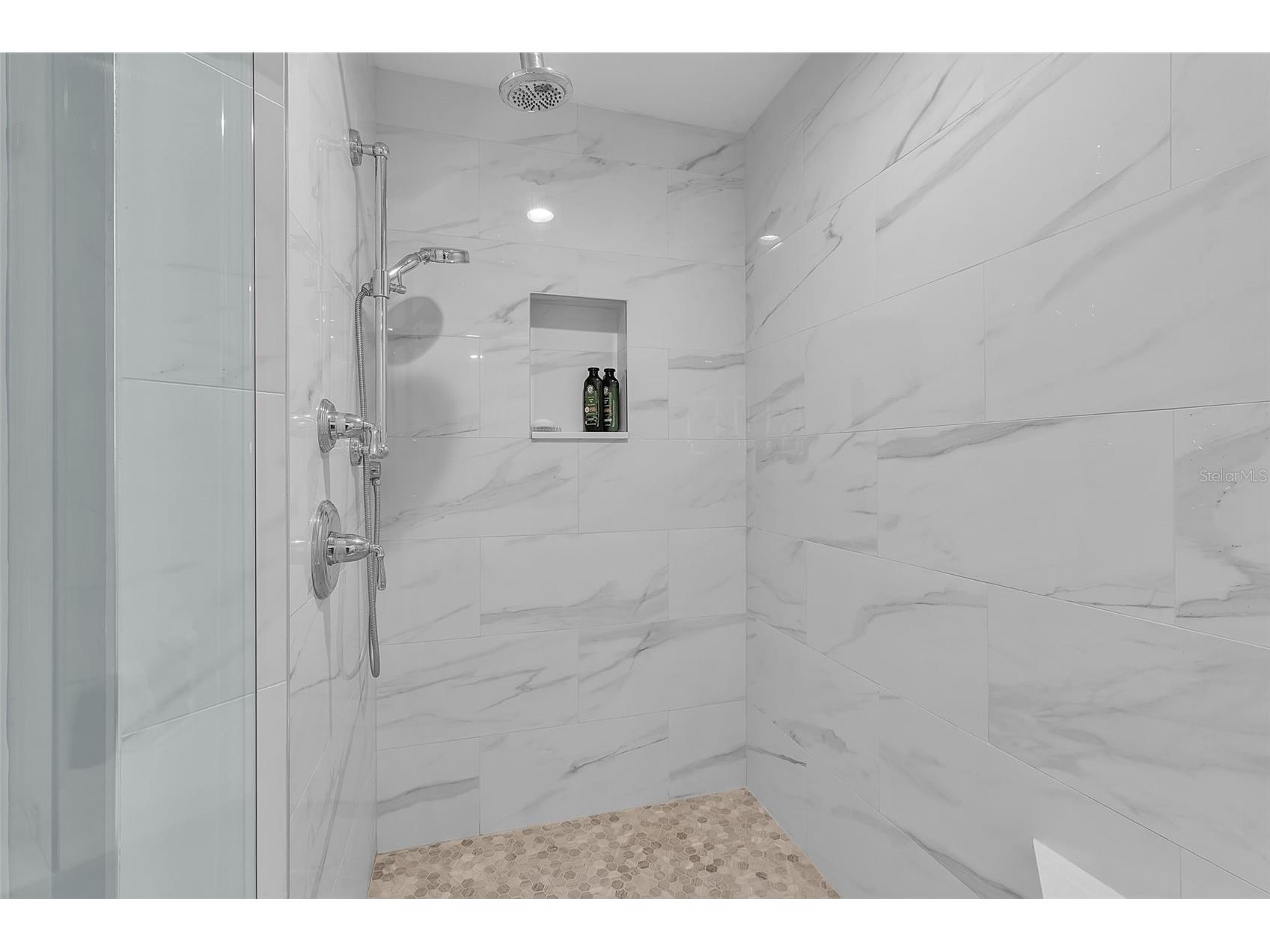 393 N Point Road #401 Osprey FL 34229 - CATFISH CREEK A4686928 image52