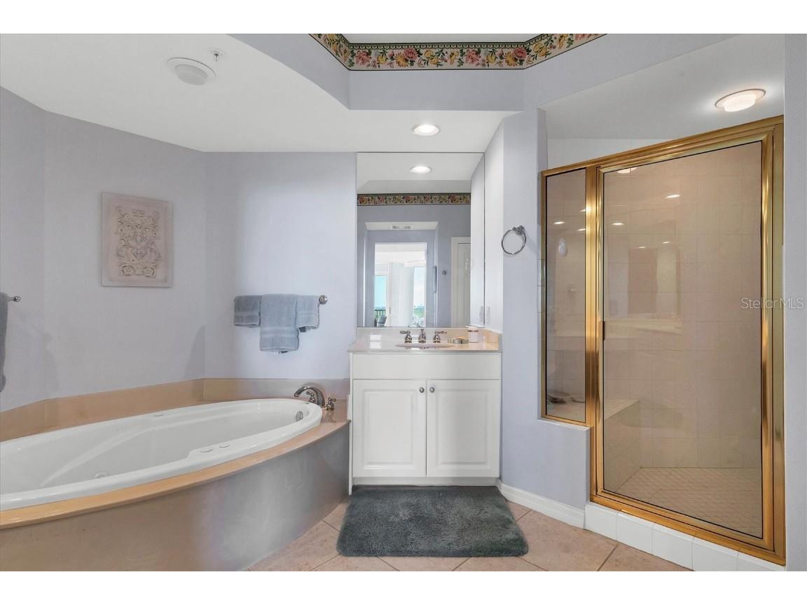 393 N Point Road #604 Osprey FL 34229 A4638035 image42