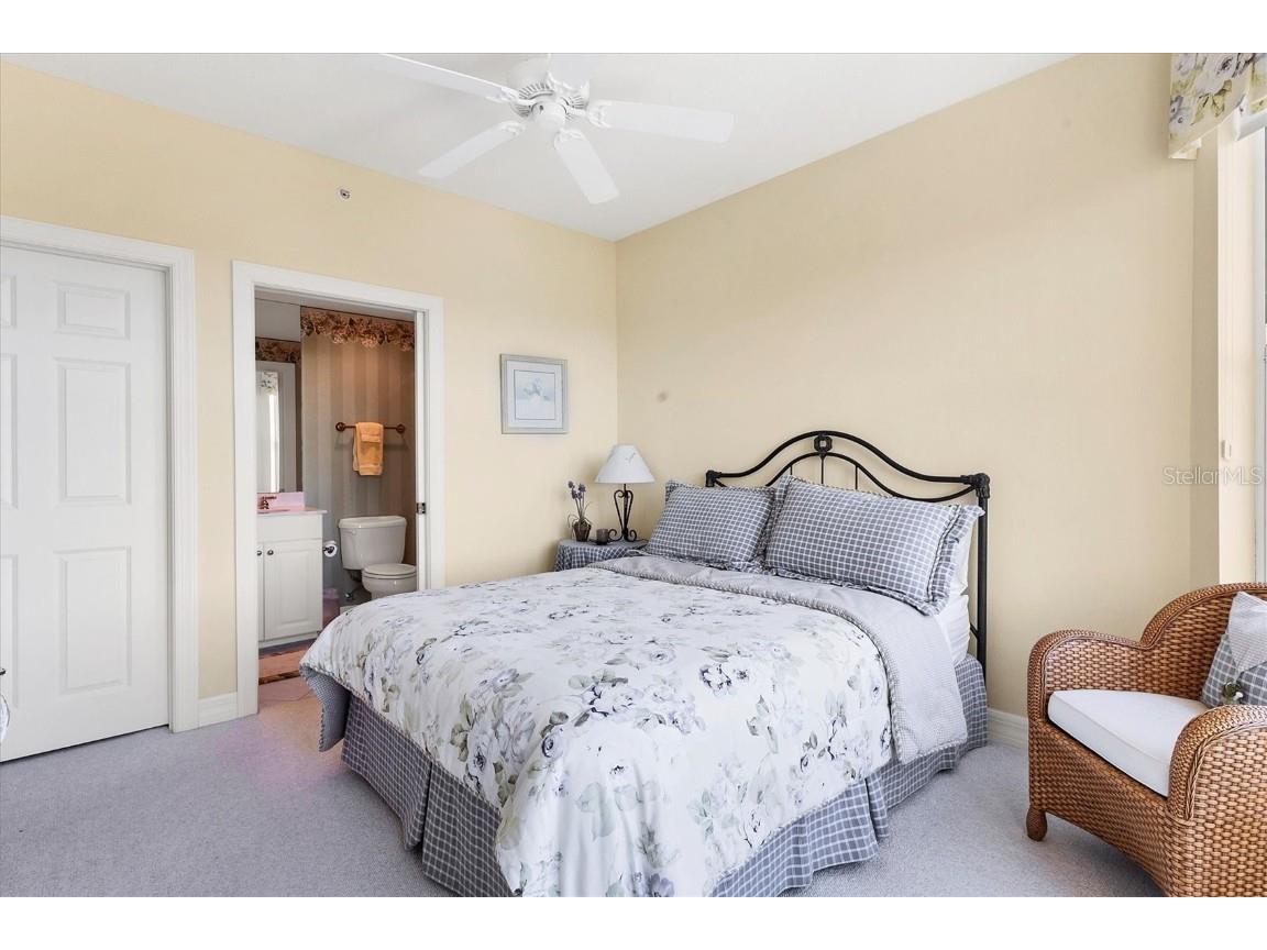 393 N Point Road #604 Osprey FL 34229 A4638035 image43