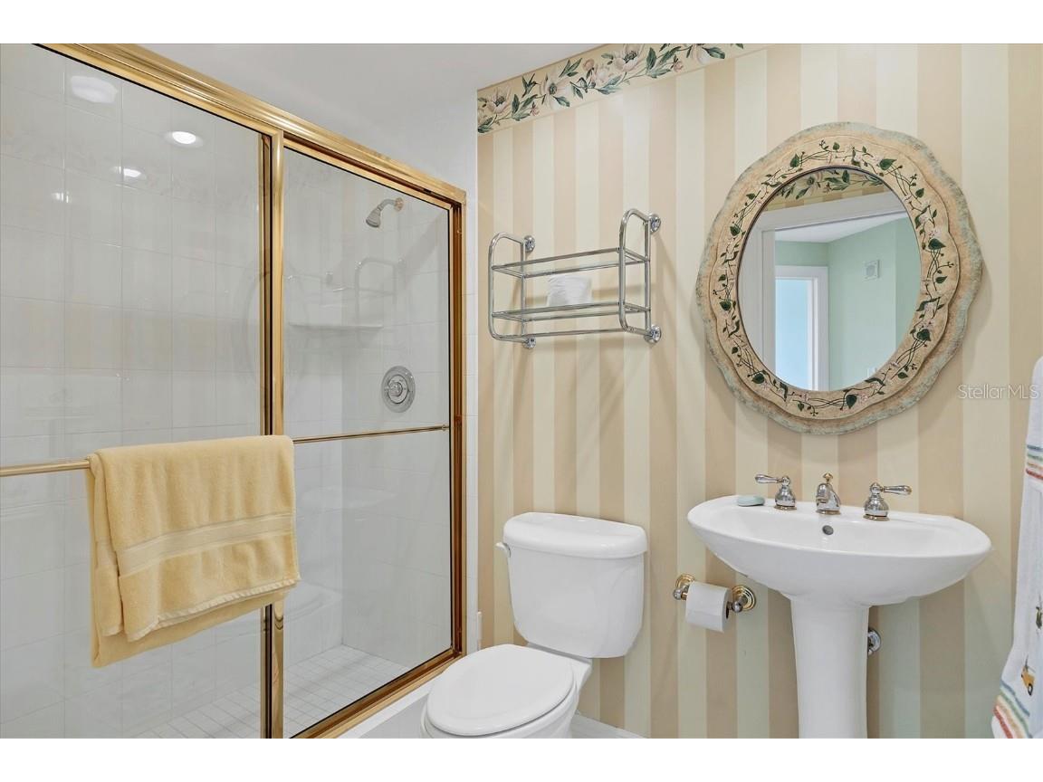 393 N Point Road #604 Osprey FL 34229 A4638035 image48