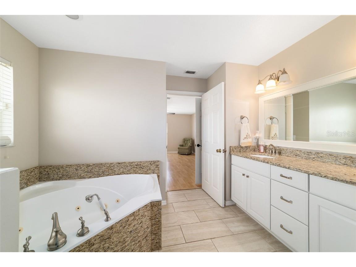 393 NE 58th Street Ocala FL 34479 OM711565 image24