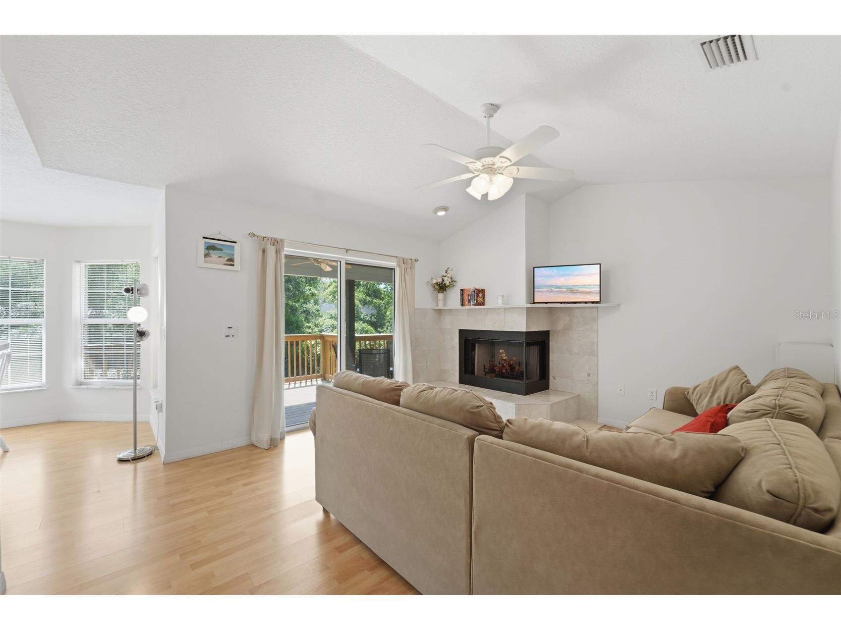 393 S Dexter Avenue Deland FL 32720 V4948759 image13