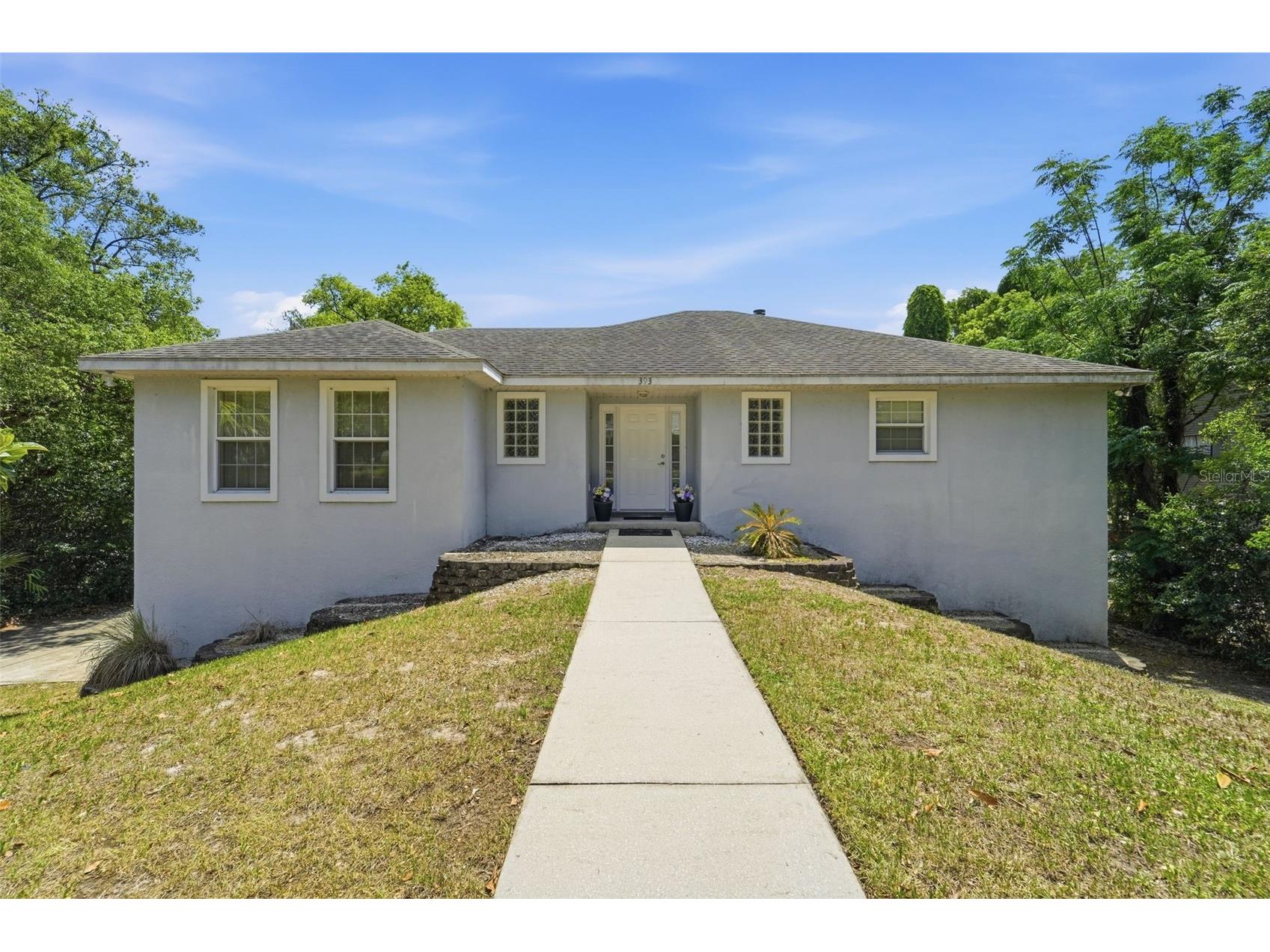 393 S Dexter Avenue Deland FL 32720 V4948759 image2