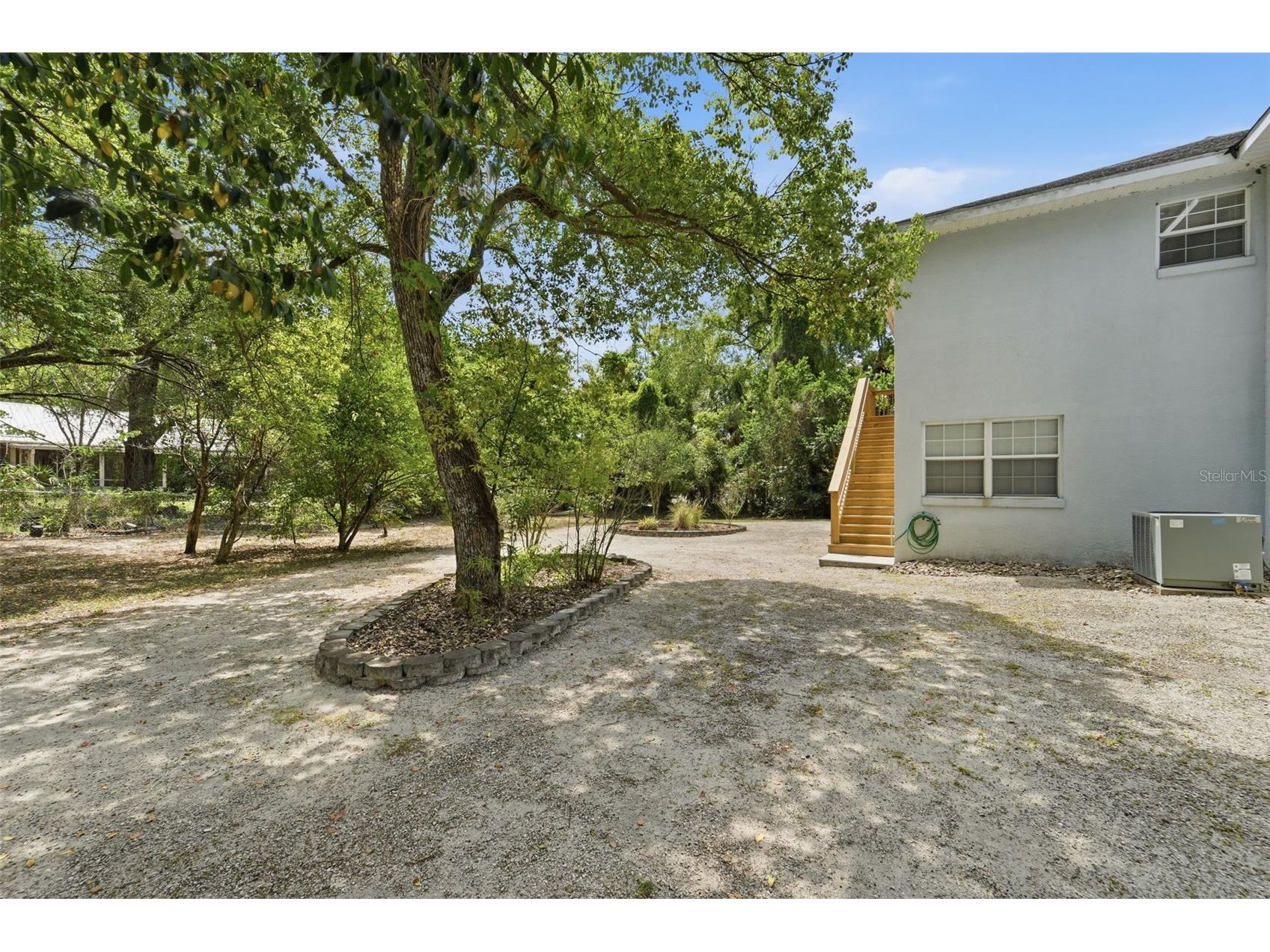 393 S Dexter Avenue Deland FL 32720 V4948759 image5