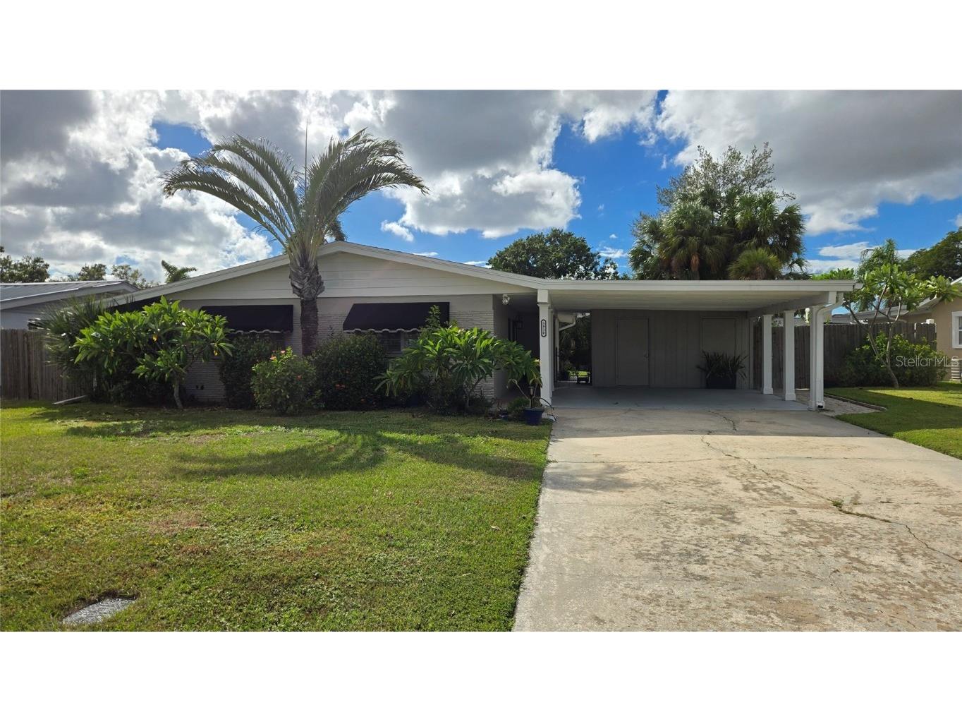 3930 E Eden Roc Circle Tampa FL 33634 TB8435871 image1