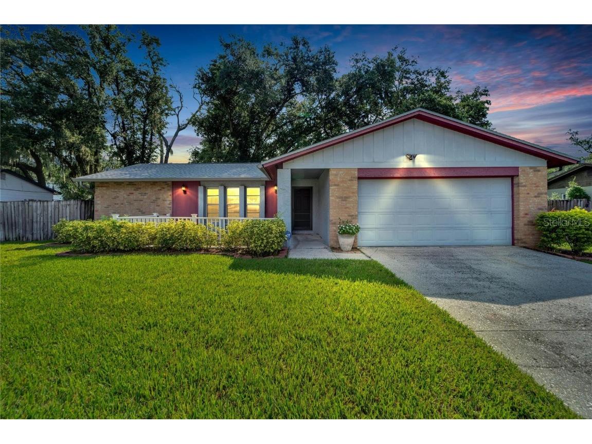 3930 Oak Hammock Drive Brandon FL 33511 T3549355 image1