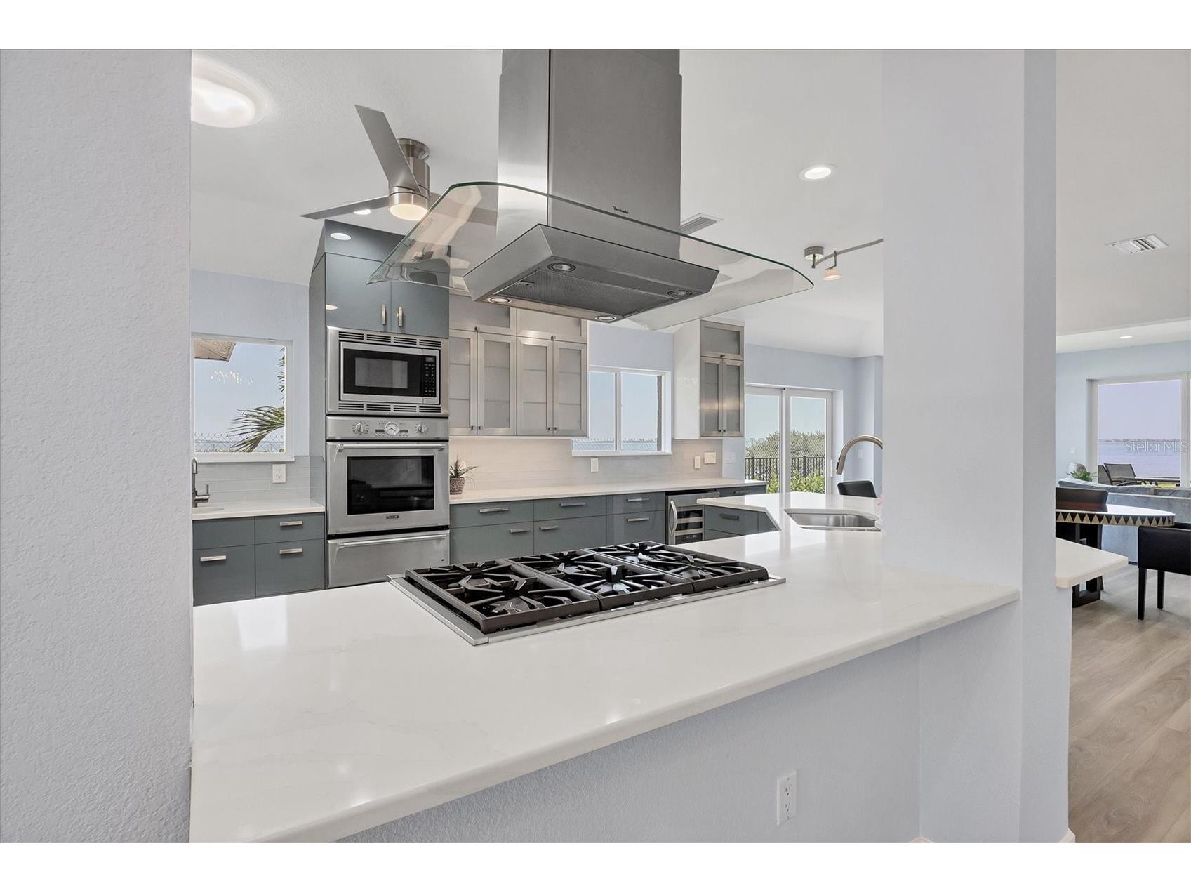 3931 Bay Shore Road Sarasota FL 34234 - SARASOTA BAY A4649616 image17