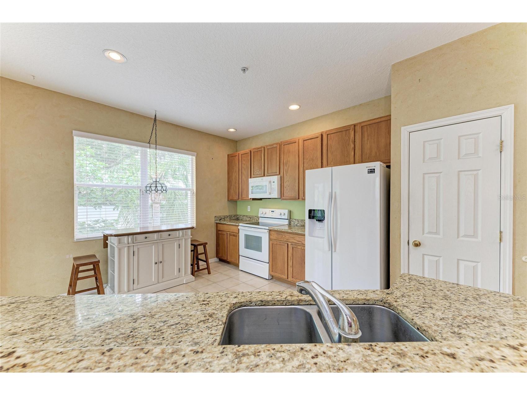 3931 Yellowstone Circle Sarasota FL 34233 A4695671 image13