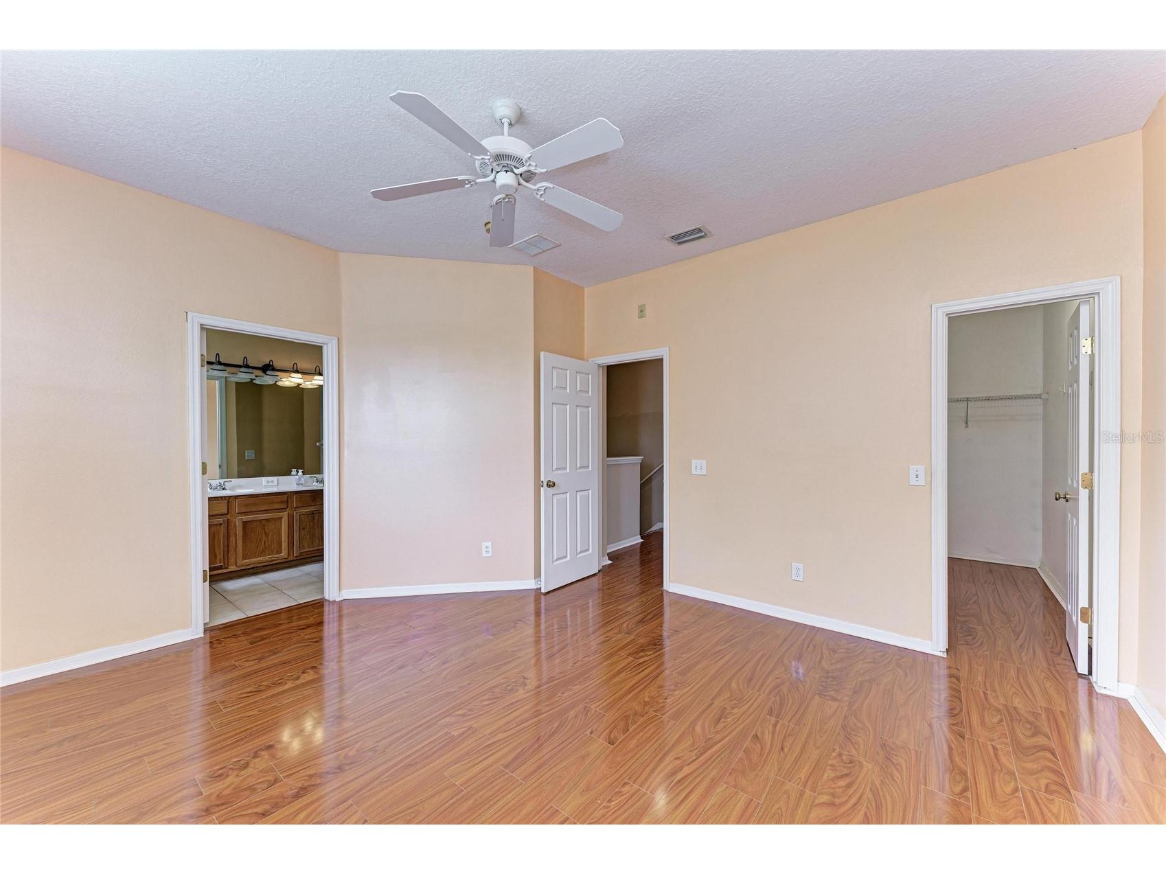 3931 Yellowstone Circle Sarasota FL 34233 A4695671 image20