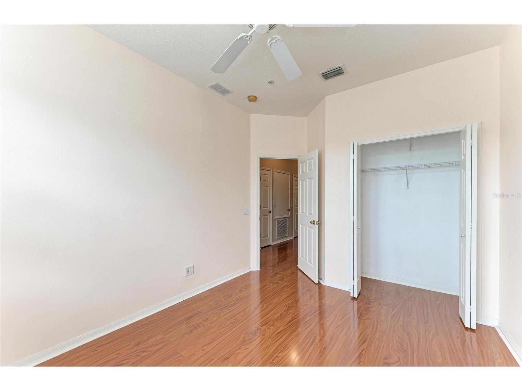 3931 Yellowstone Circle Sarasota FL 34233 A4695671 image26