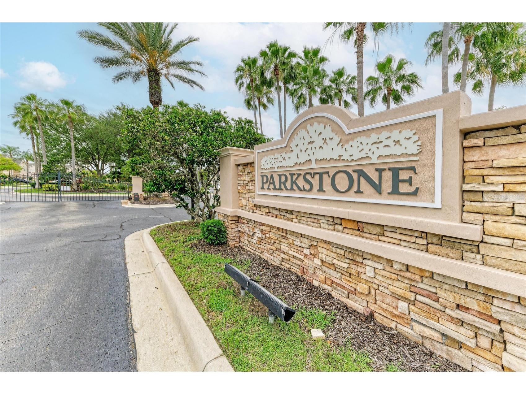 3931 Yellowstone Circle Sarasota FL 34233 A4695671 image36