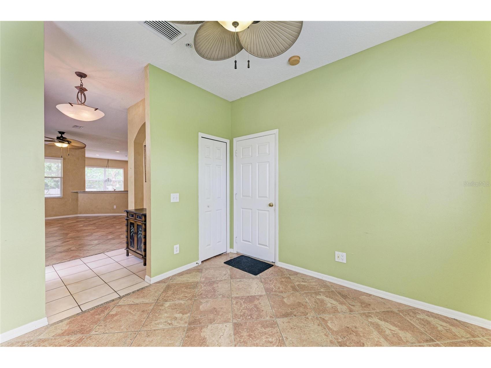 3931 Yellowstone Circle Sarasota FL 34233 A4695671 image6