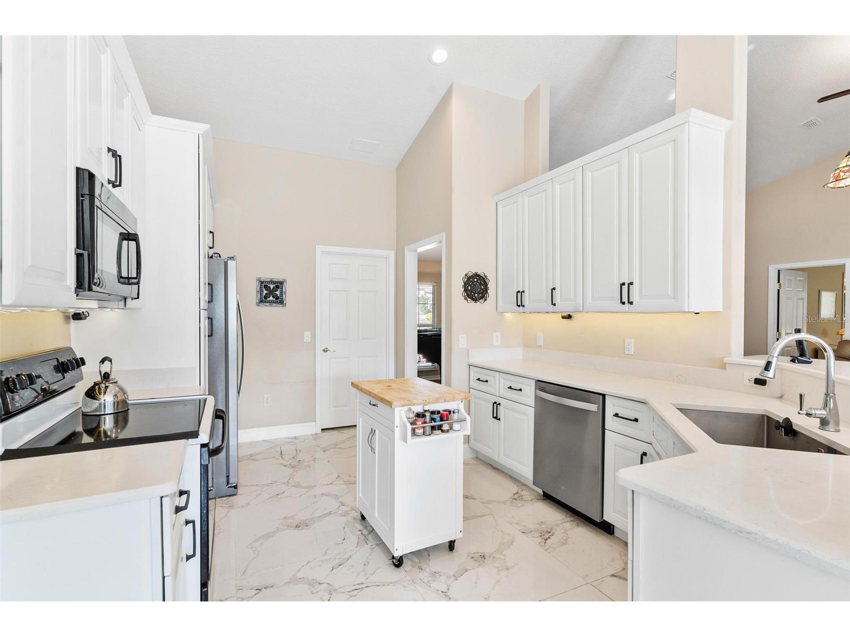 39320 Harbor Hills Boulevard Lady Lake FL 32159 - LAKE GRIFFIN G5090374 image14