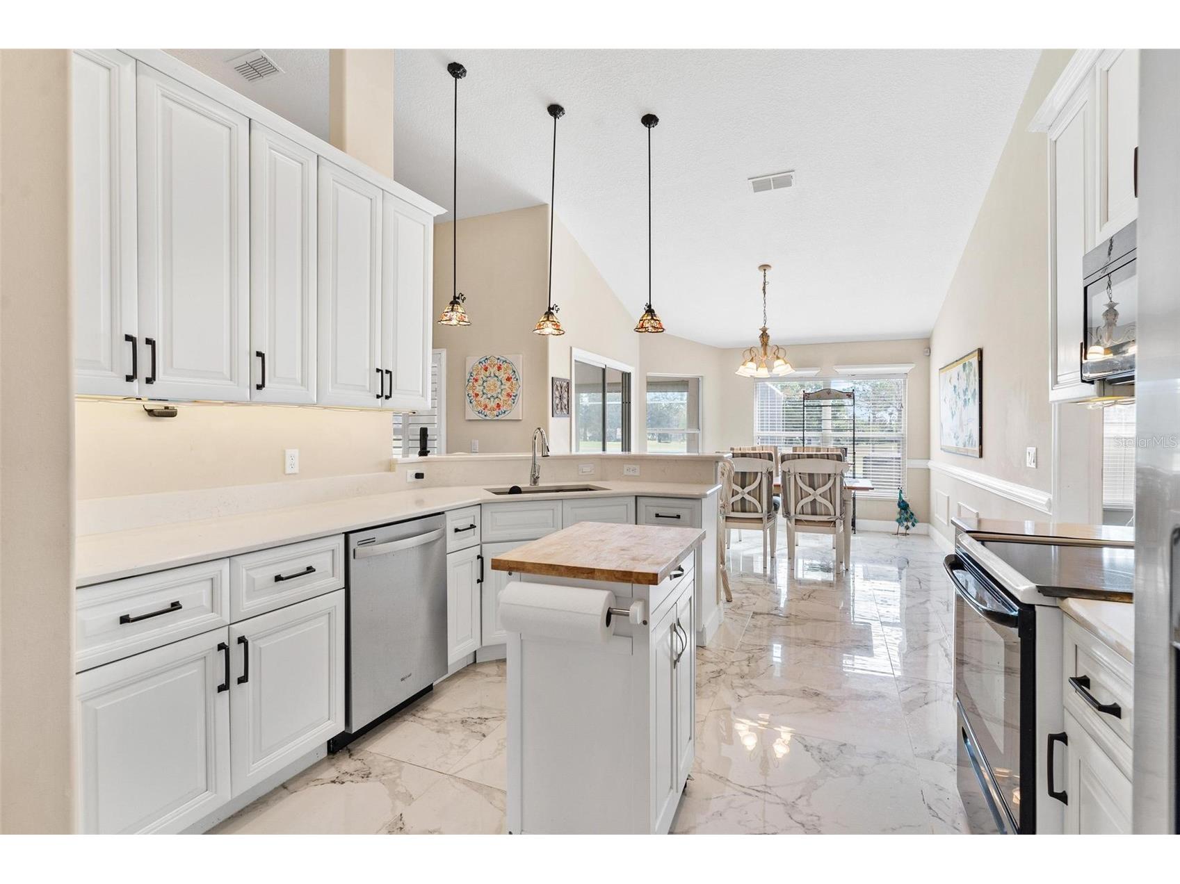 39320 Harbor Hills Boulevard Lady Lake FL 32159 - LAKE GRIFFIN G5090374 image3