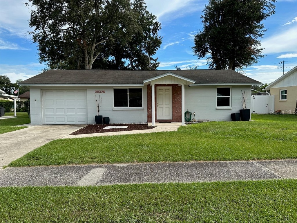 39326 9th Avenue Zephyrhills FL 33542 W7857253 image1