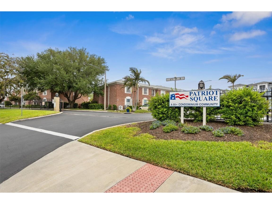 3933 35th Way S #121 Saint Petersburg FL 33711 U8239298 image1