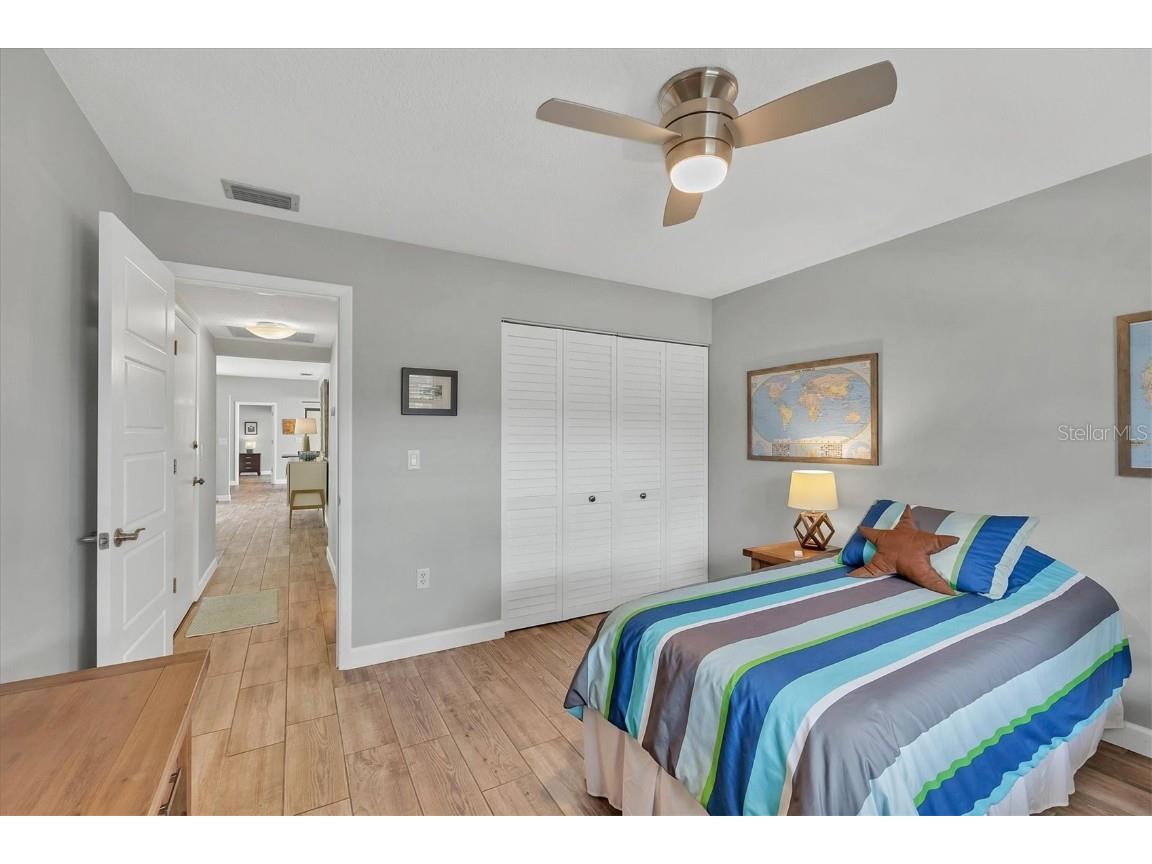 3933 Glen Oaks Manor Drive Sarasota FL 34232 A4642718 image23