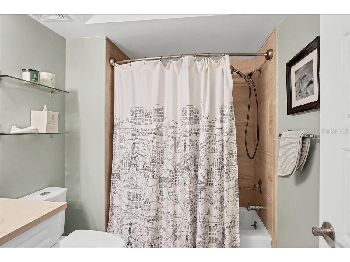 3933 Glen Oaks Manor Drive Sarasota FL 34232 A4642718 image25