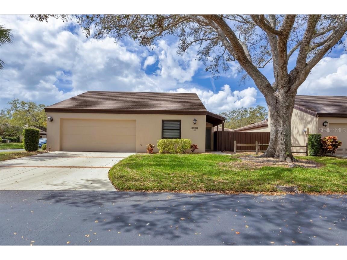 3933 Glen Oaks Manor Drive Sarasota FL 34232 A4642718 image5