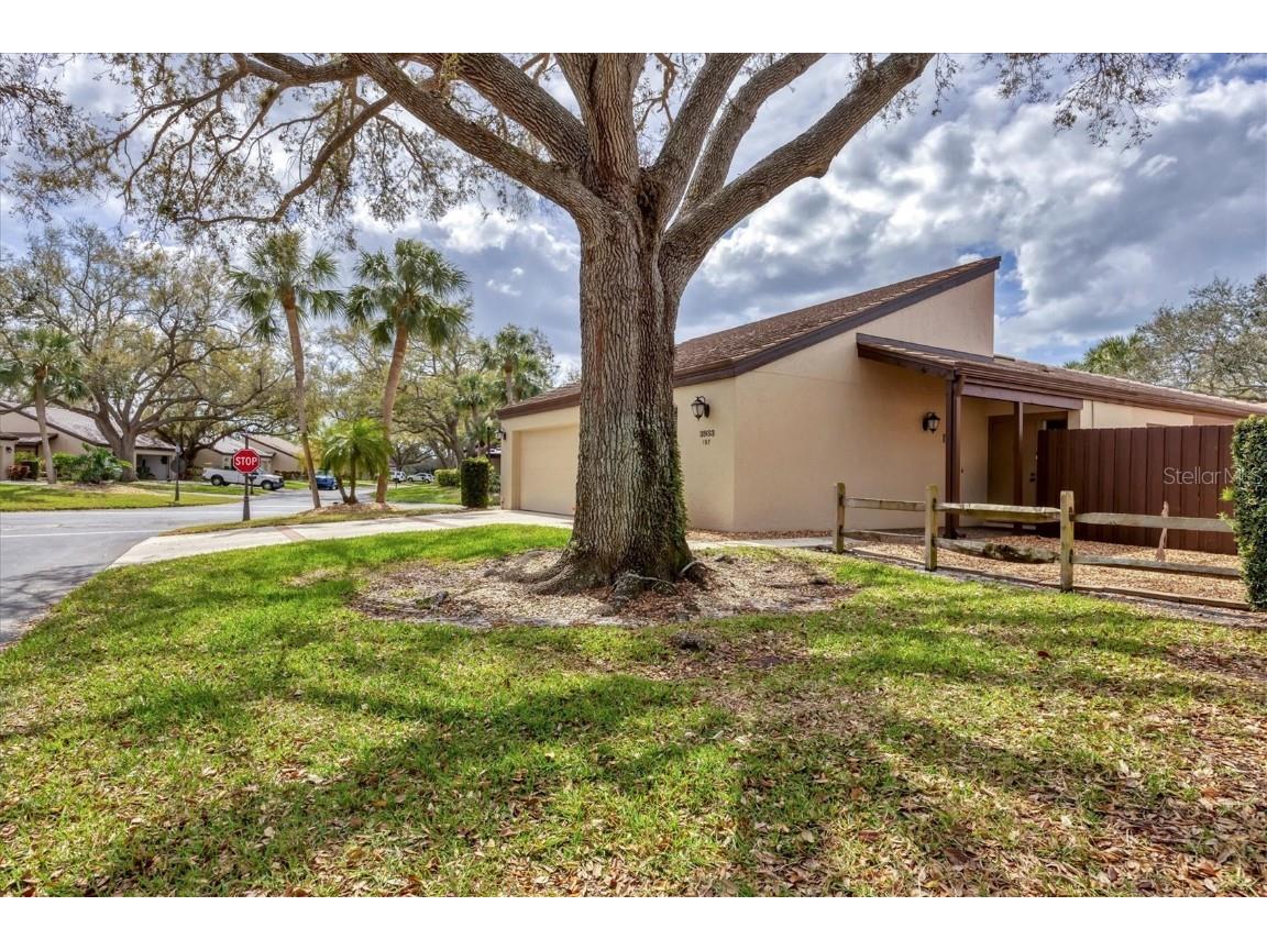 3933 Glen Oaks Manor Drive Sarasota FL 34232 A4642718 image7
