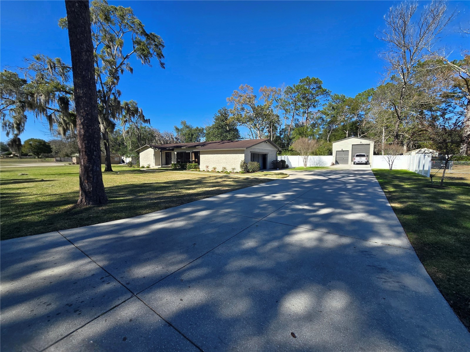 3933 SE 13th Street Ocala FL 34471 J996921 image1