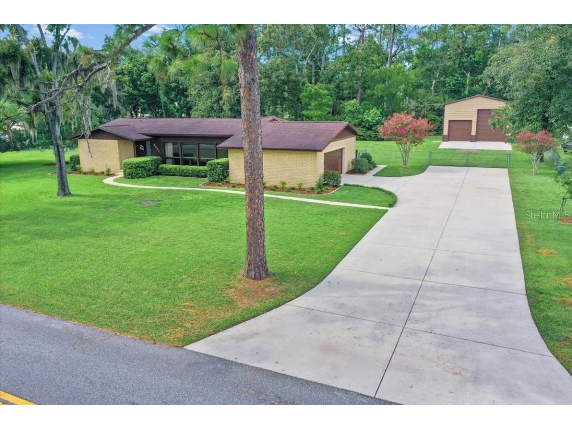 3933 SE 13th Street Ocala FL 34471 OM708335 image1