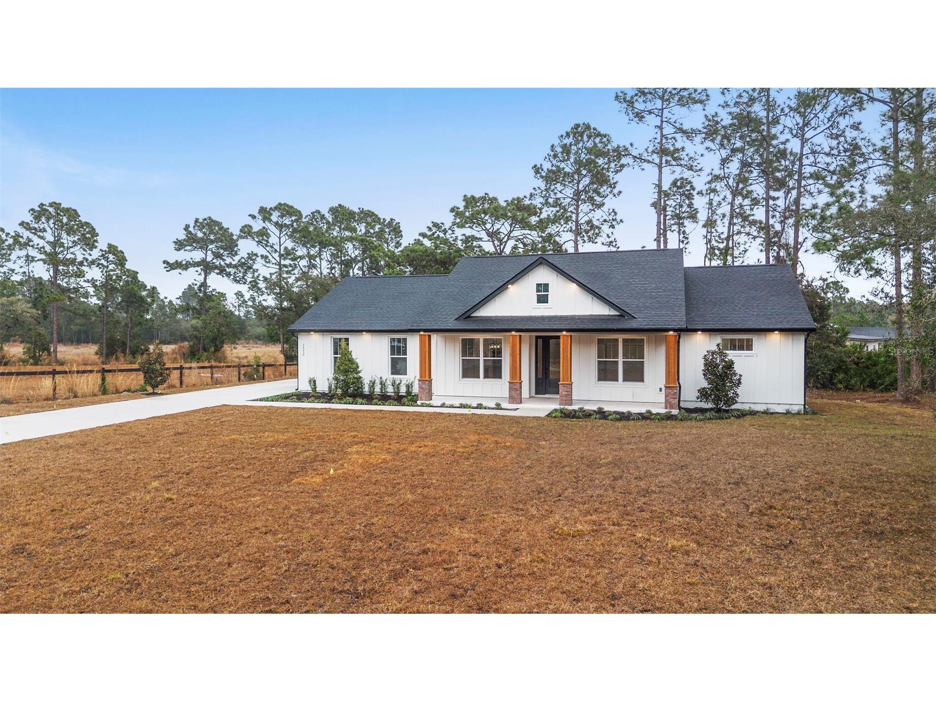 39330 Greenbrier Street Eustis FL 32736 - LAKE NORRIS V4947600 image1