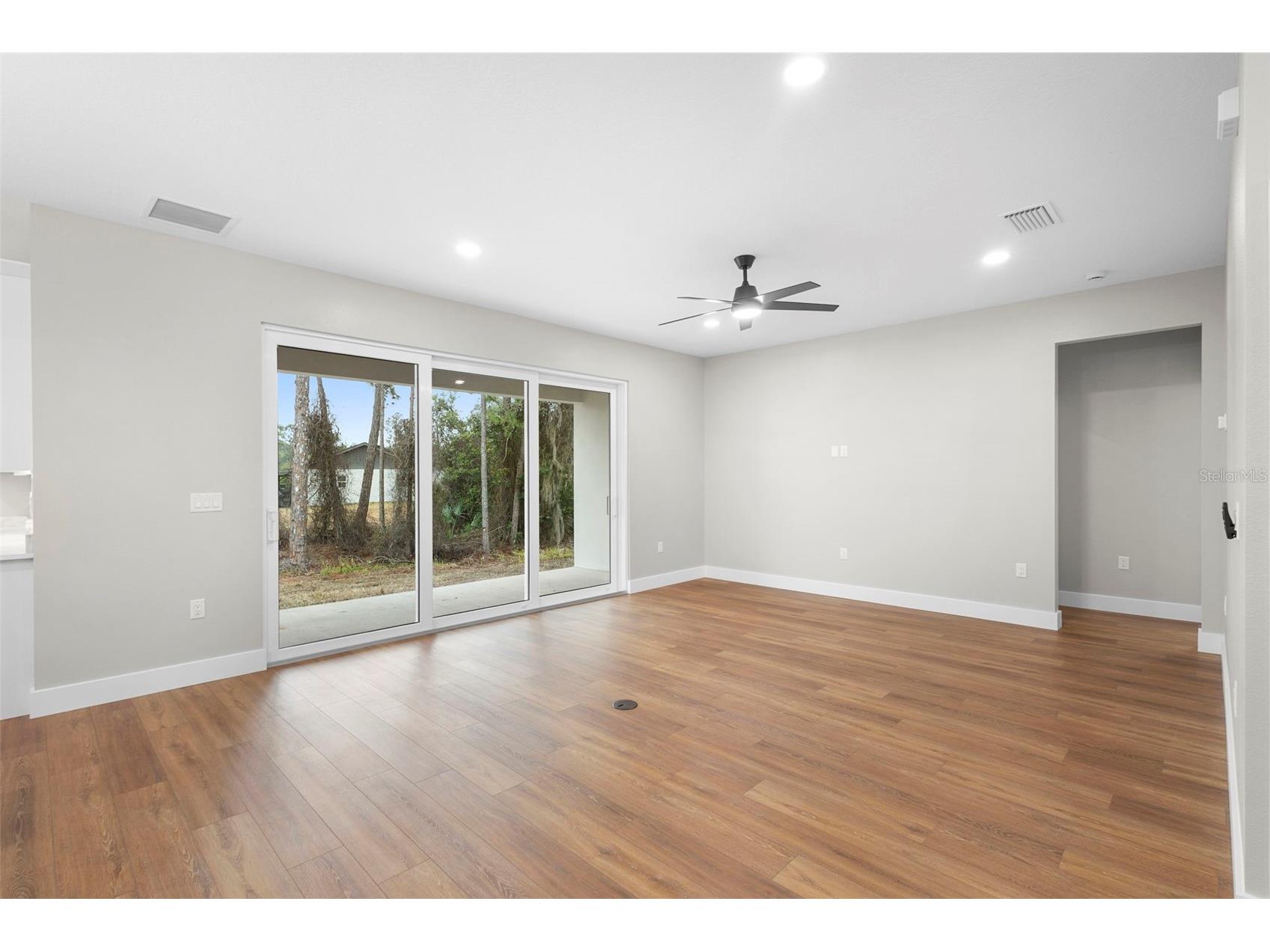 39330 Greenbrier Street Eustis FL 32736 - LAKE NORRIS V4947600 image16