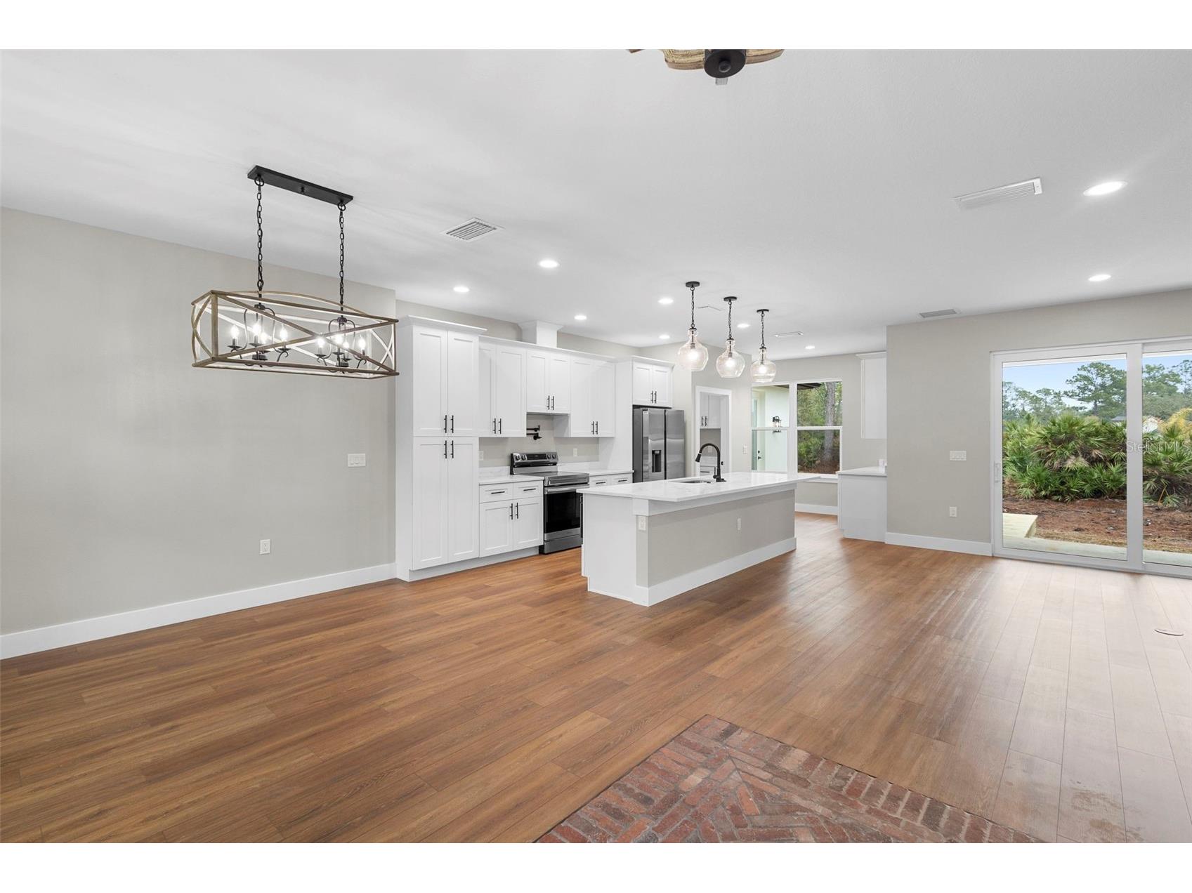 39330 Greenbrier Street Eustis FL 32736 - LAKE NORRIS V4947600 image5