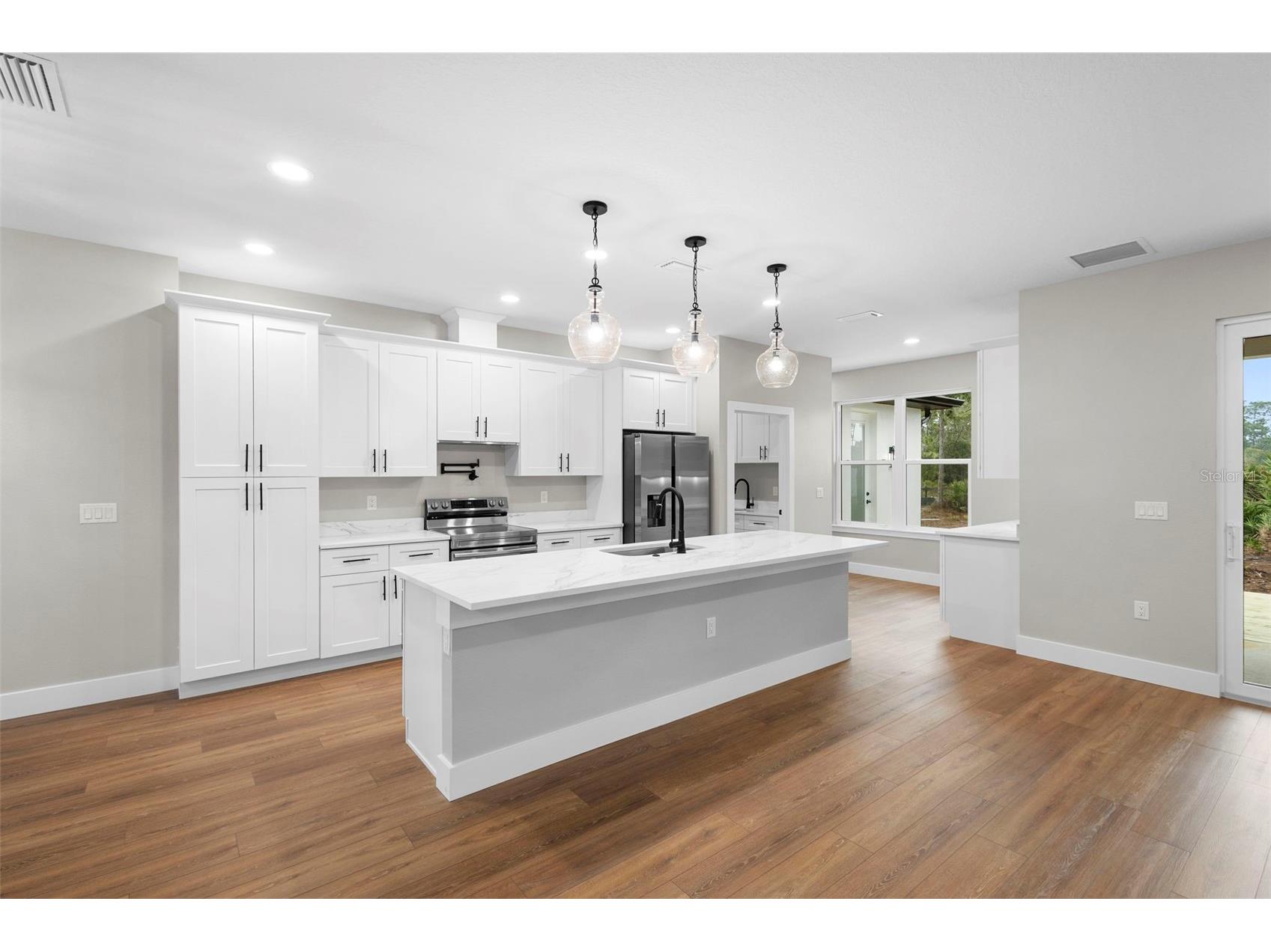 39330 Greenbrier Street Eustis FL 32736 - LAKE NORRIS V4947600 image8
