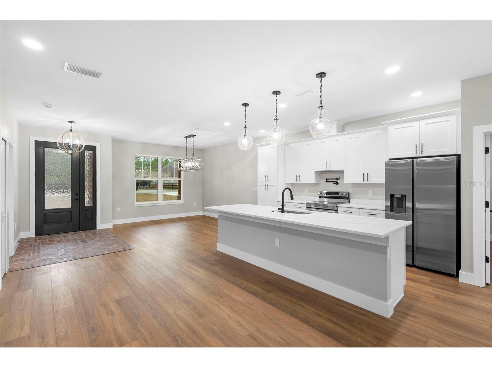 39330 Greenbrier Street Eustis FL 32736 - LAKE NORRIS V4947600 image9