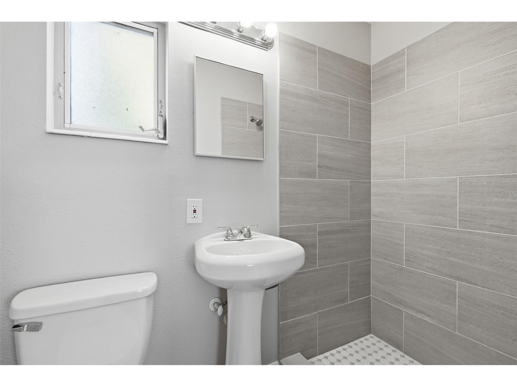 3934 Helena Street NE Saint Petersburg FL 33703 O6416451 image29