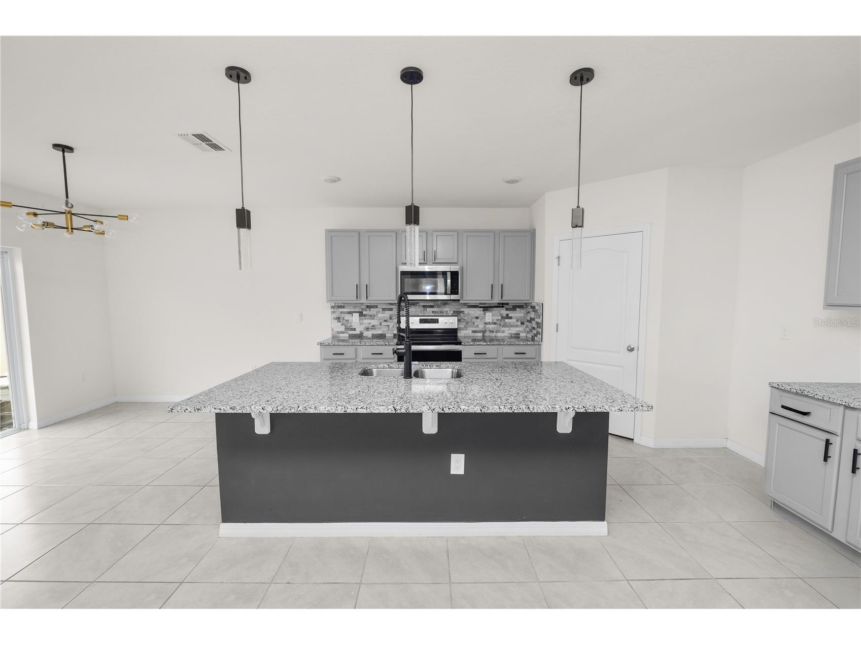 3935 Palazzo Place Winter Haven FL 33884 L4960079 image5
