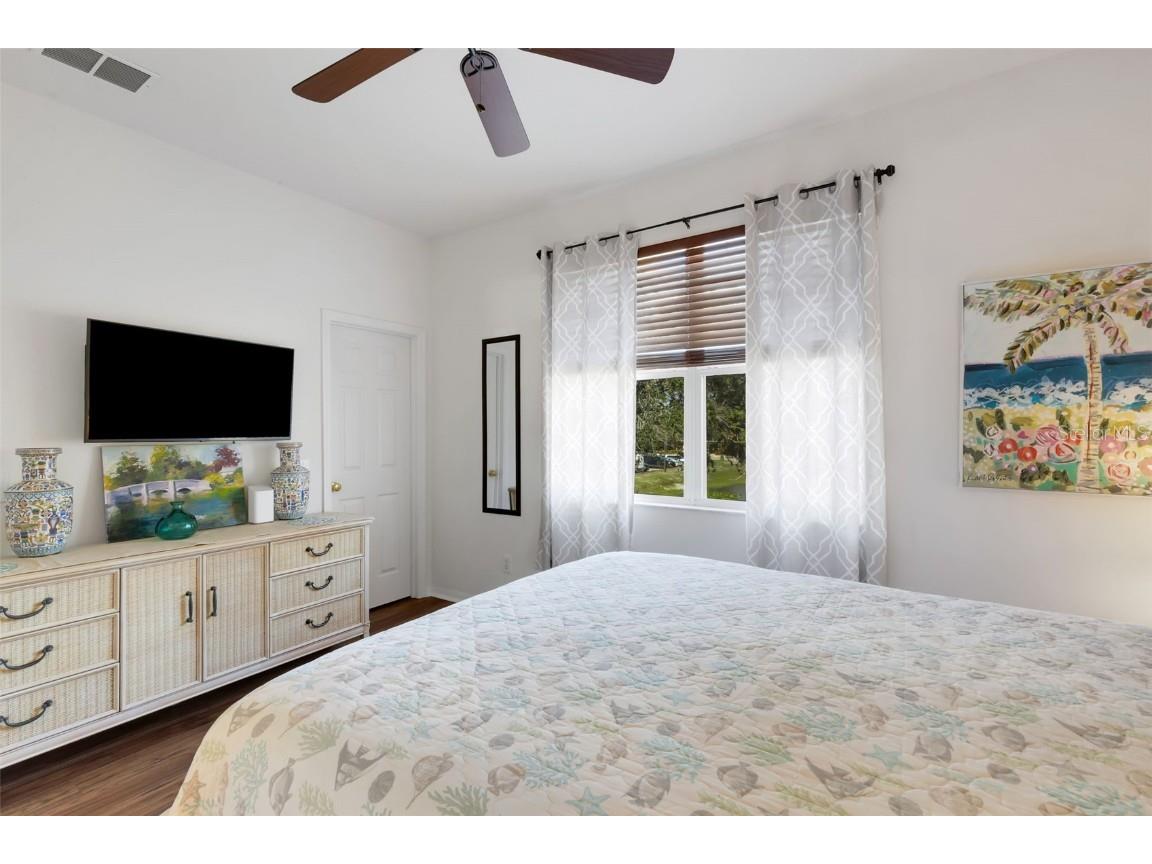 3935 Yellowstone Circle Sarasota FL 34233 A4674431 image11