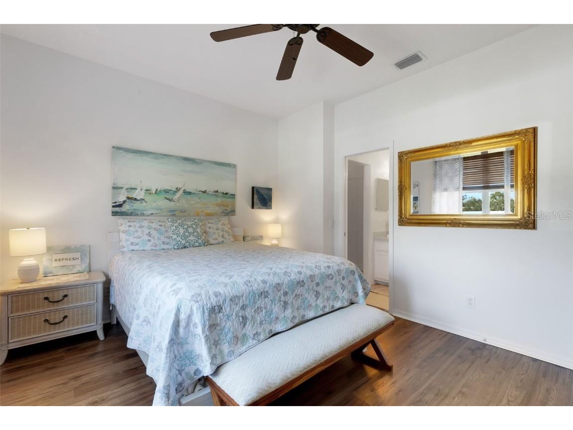 3935 Yellowstone Circle Sarasota FL 34233 A4674431 image12