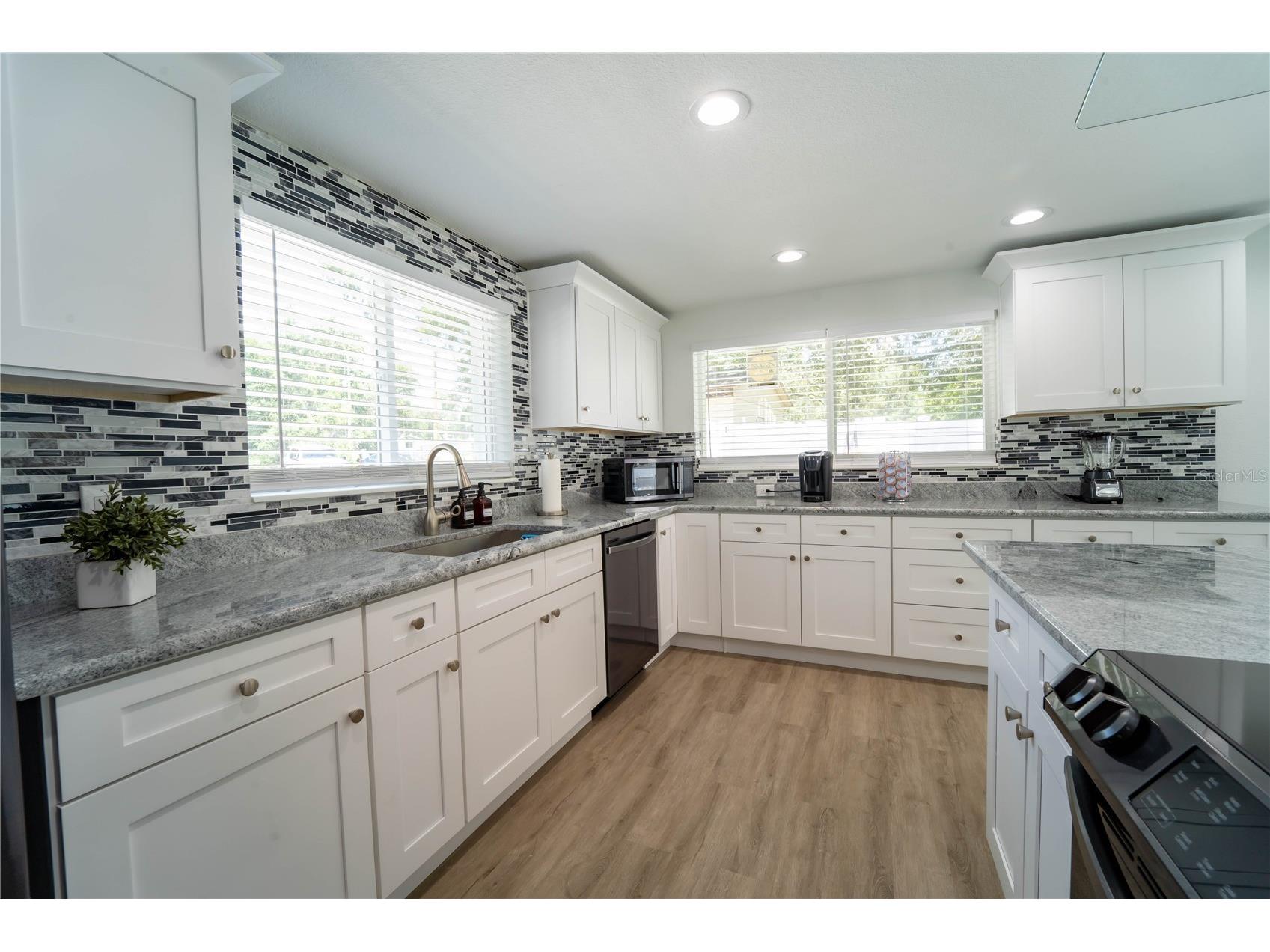 39352 County Road 54 Zephyrhills FL 33542 TB8506549 image11