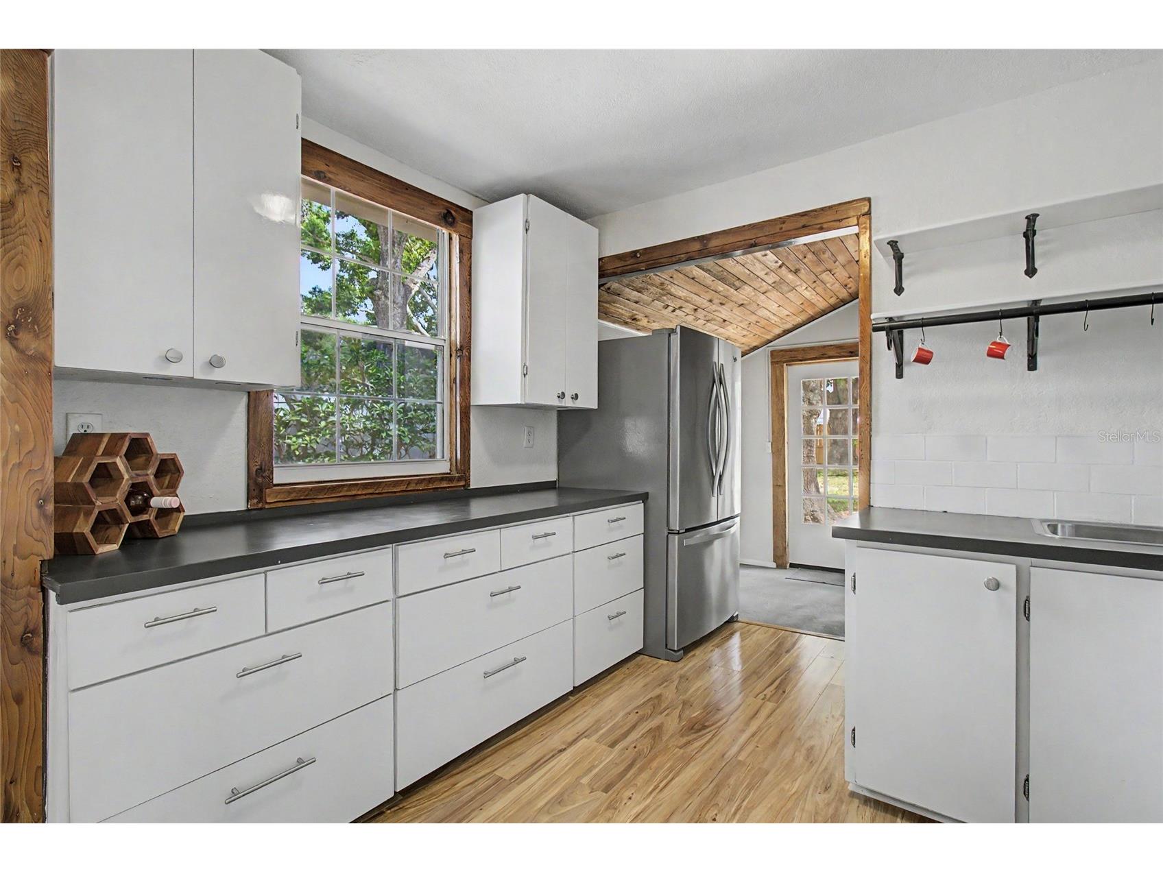 3936 3rd Avenue N Saint Petersburg FL 33713 TB8508484 image13