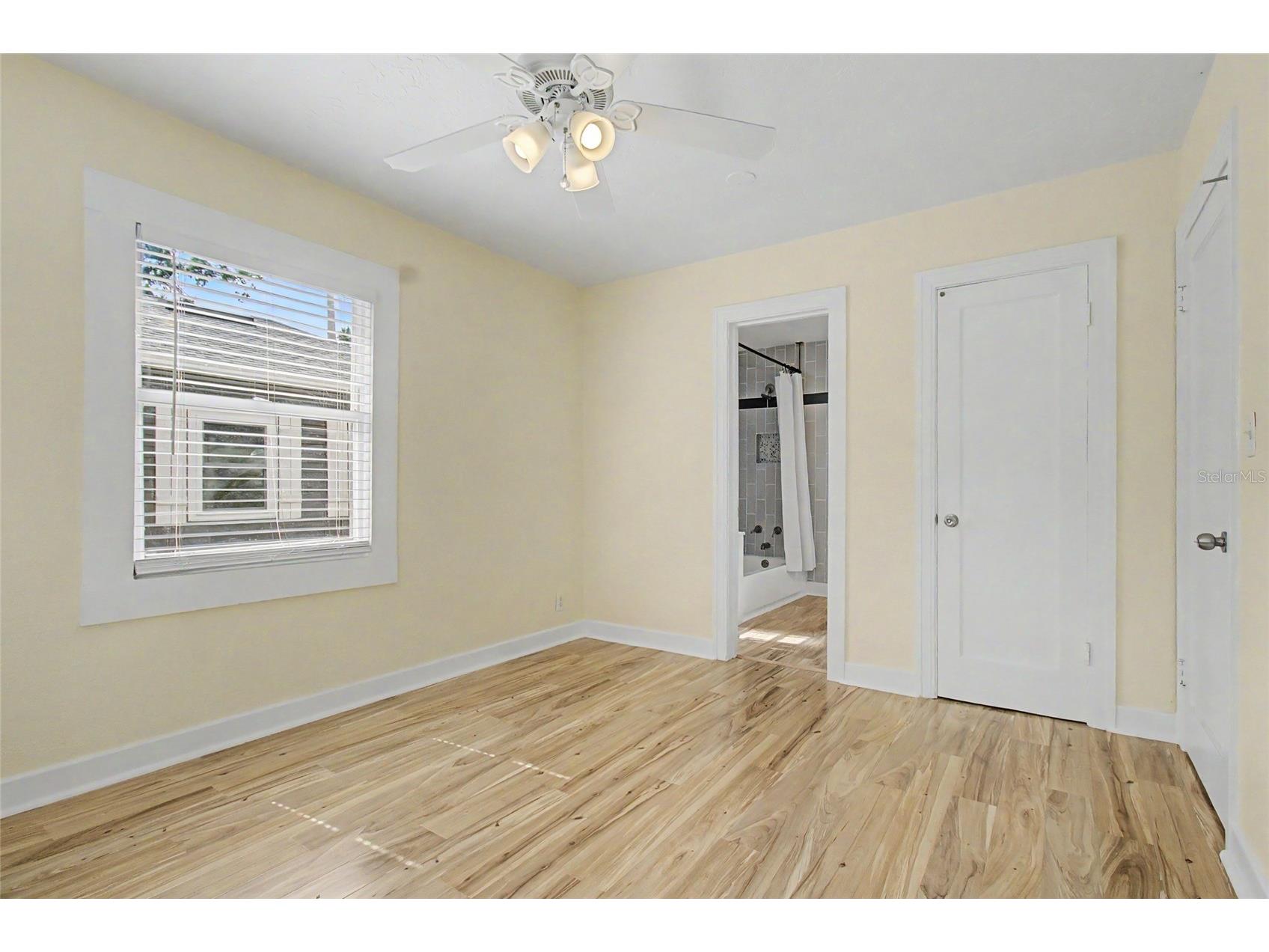 3936 3rd Avenue N Saint Petersburg FL 33713 TB8508484 image17