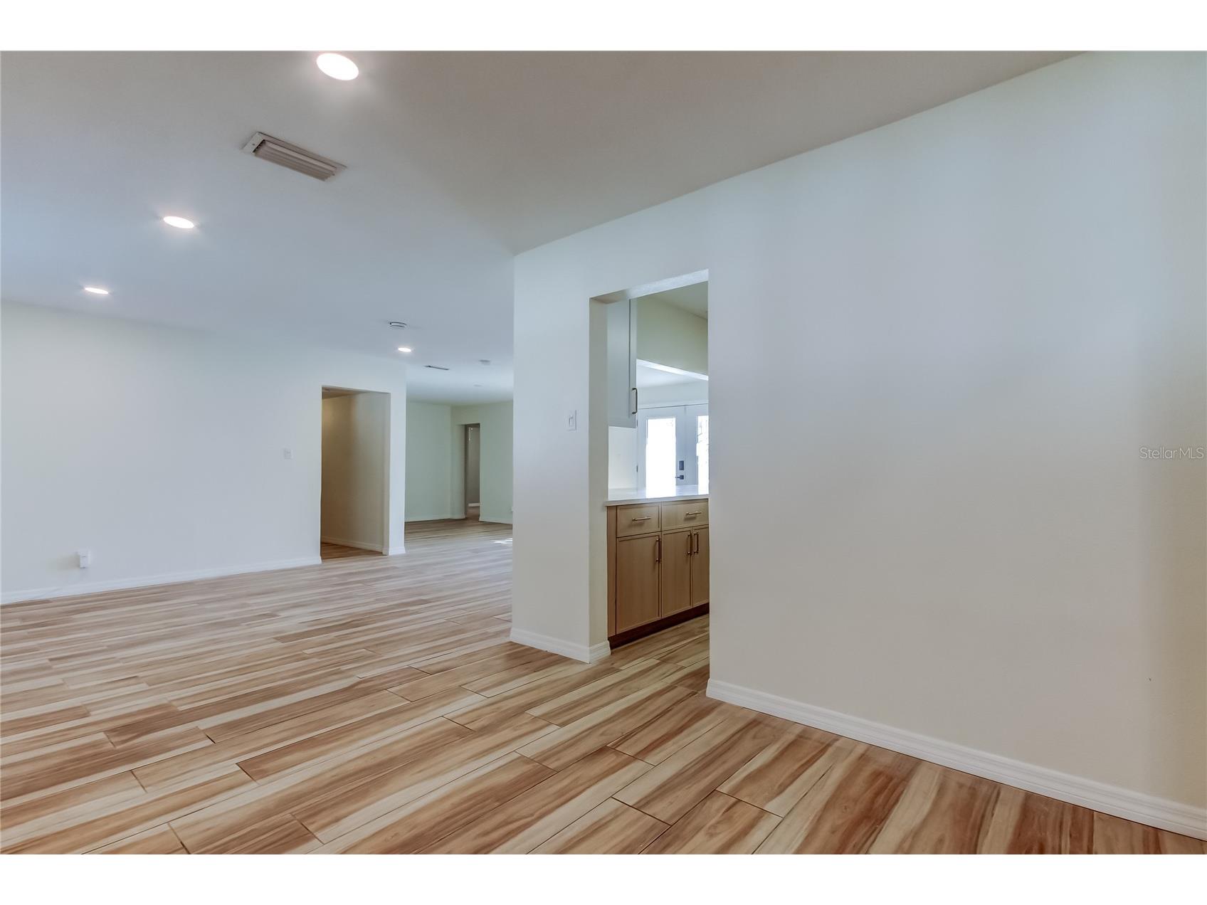 3936 E Eden Roc Circle Tampa FL 33634 TB8480031 image12
