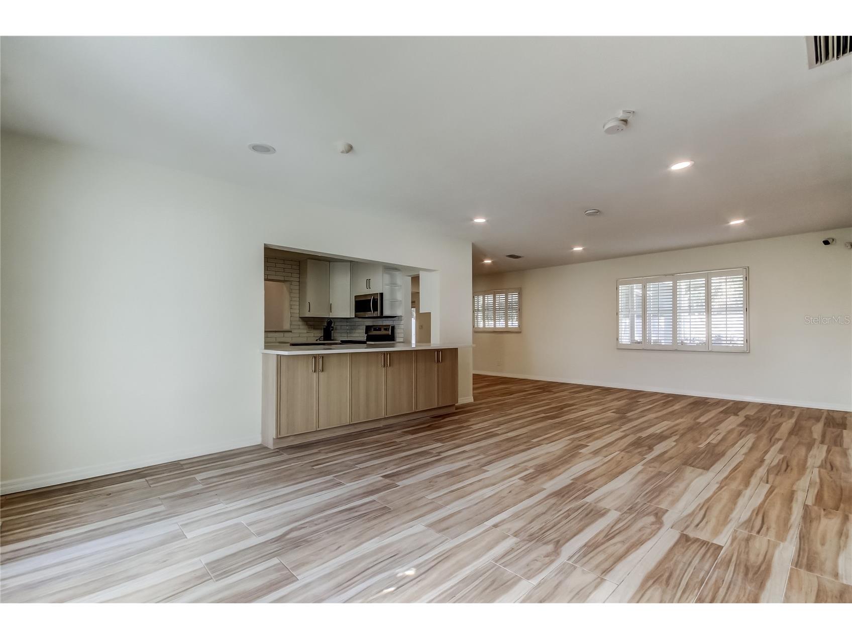 3936 E Eden Roc Circle Tampa FL 33634 TB8480031 image3
