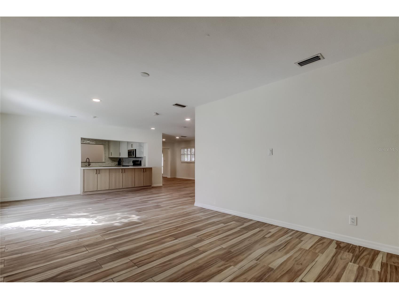 3936 E Eden Roc Circle Tampa FL 33634 TB8480031 image8