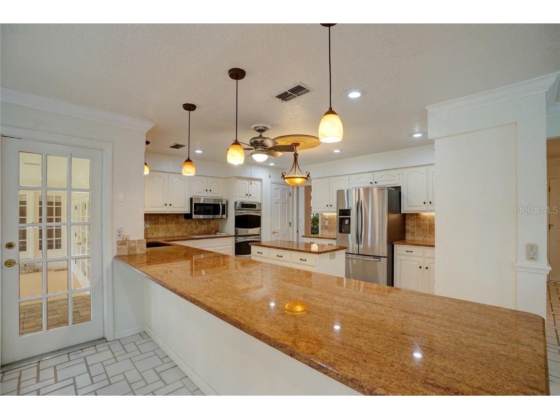 3936 Spyglass Hill Road Sarasota FL 34238 A4652302 image18