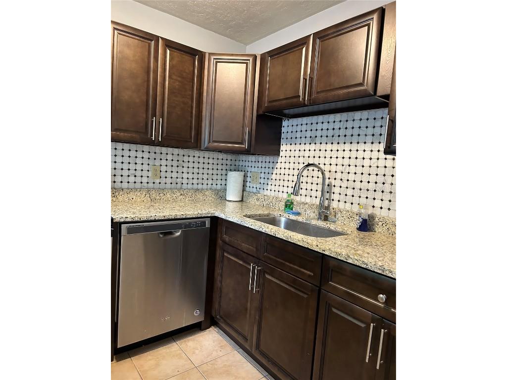 3936 SW 26th Terrace #B Gainesville FL 32608 OM702409 image5