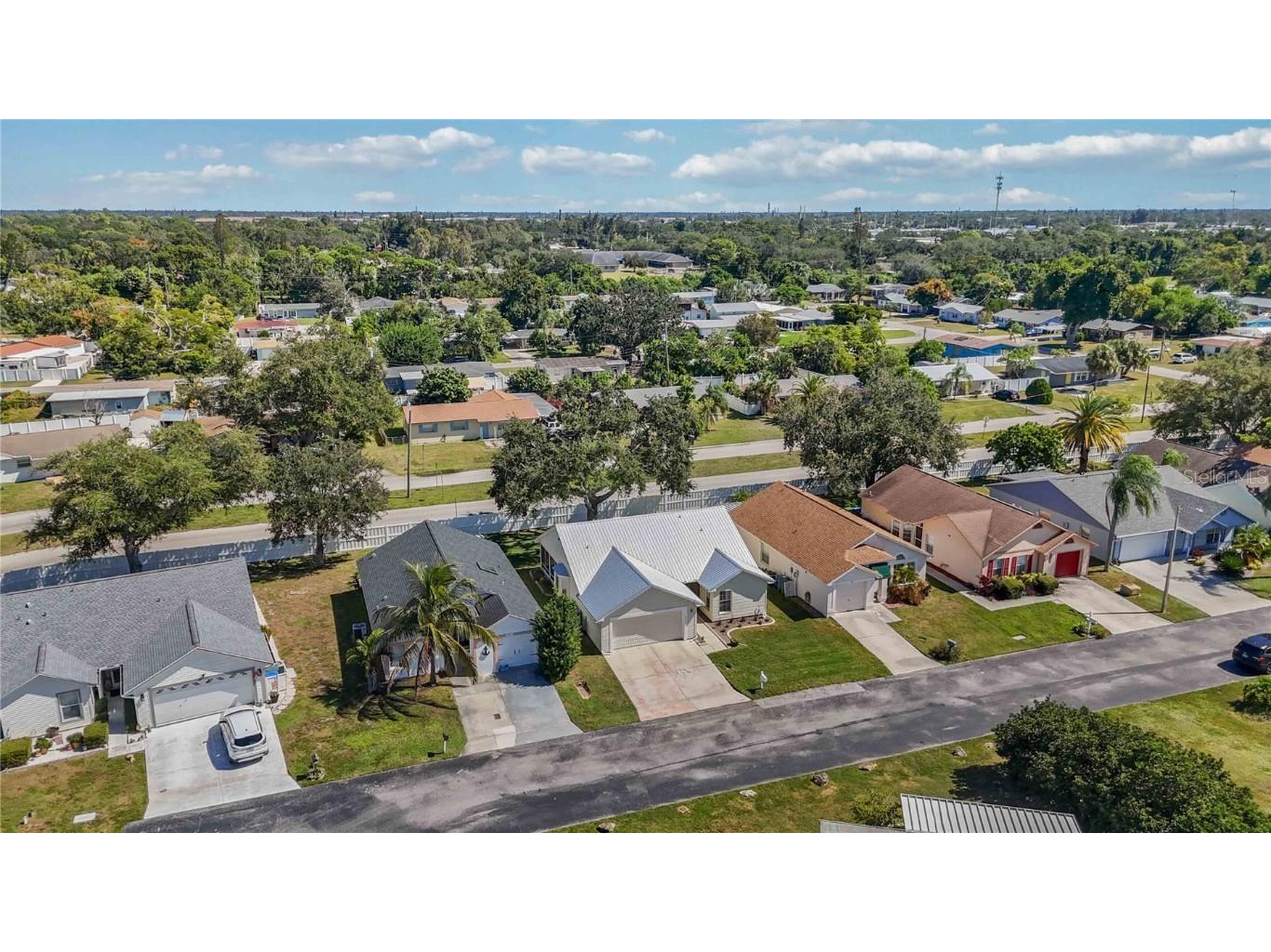 3937 37th Street Court W Bradenton FL 34205 A4668538 image10