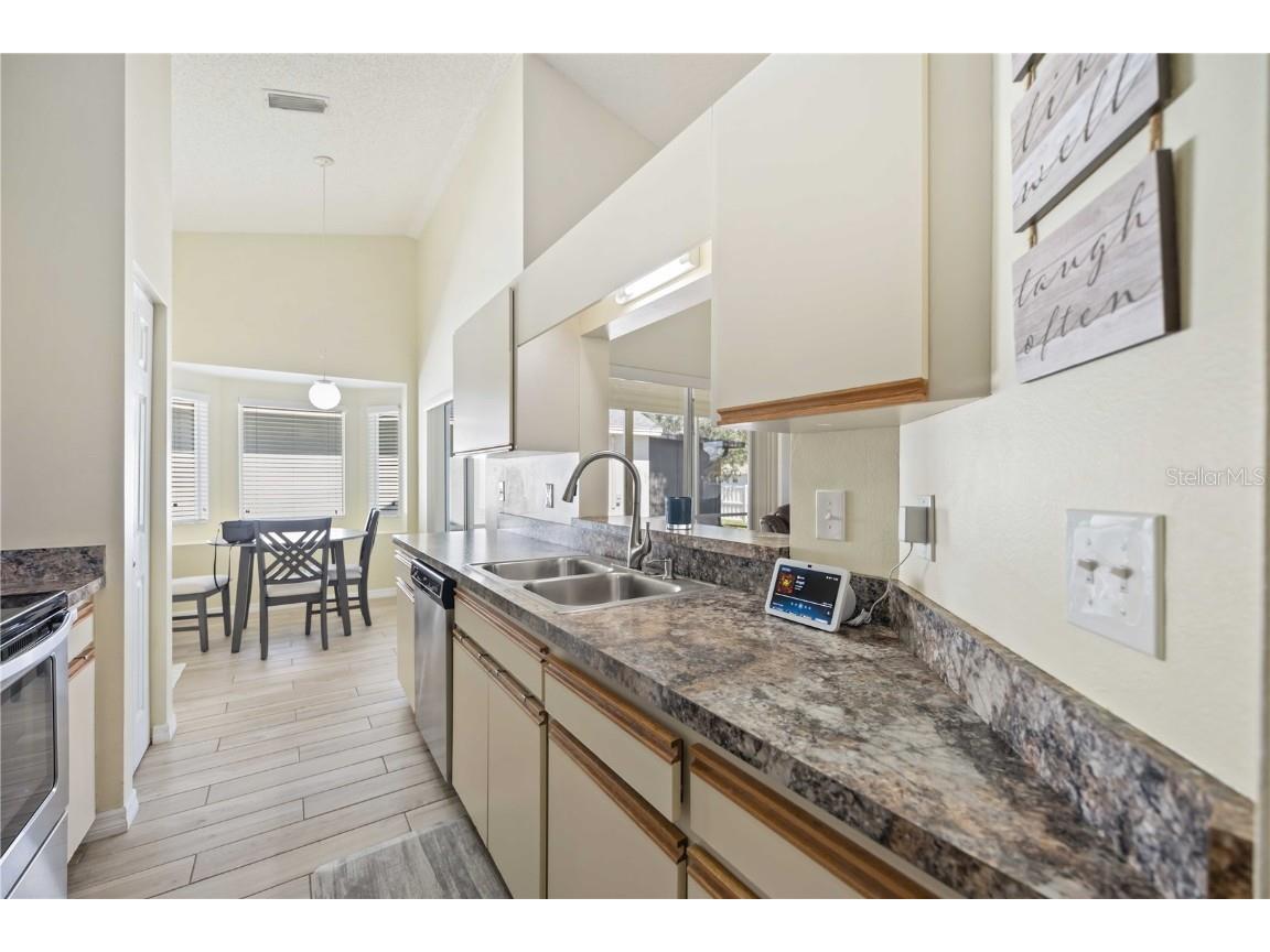 3937 37th Street Court W Bradenton FL 34205 A4668538 image13