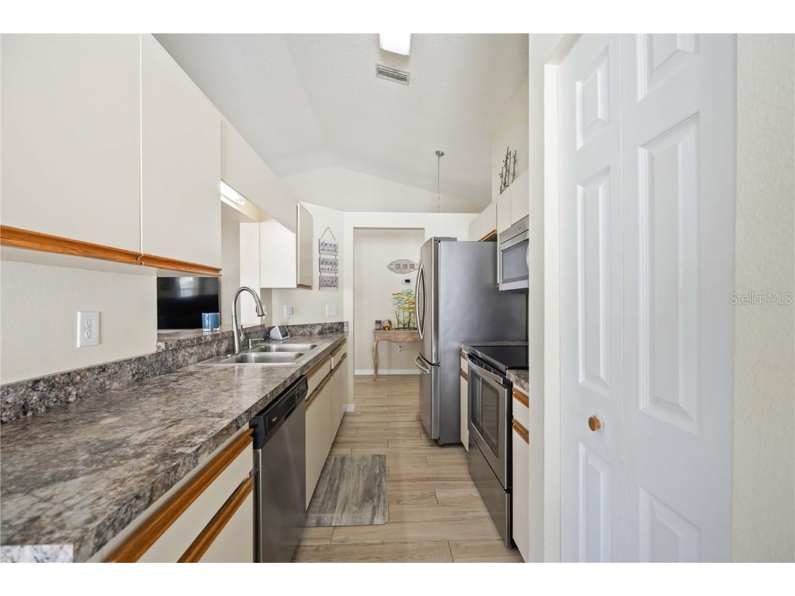 3937 37th Street Court W Bradenton FL 34205 A4668538 image14