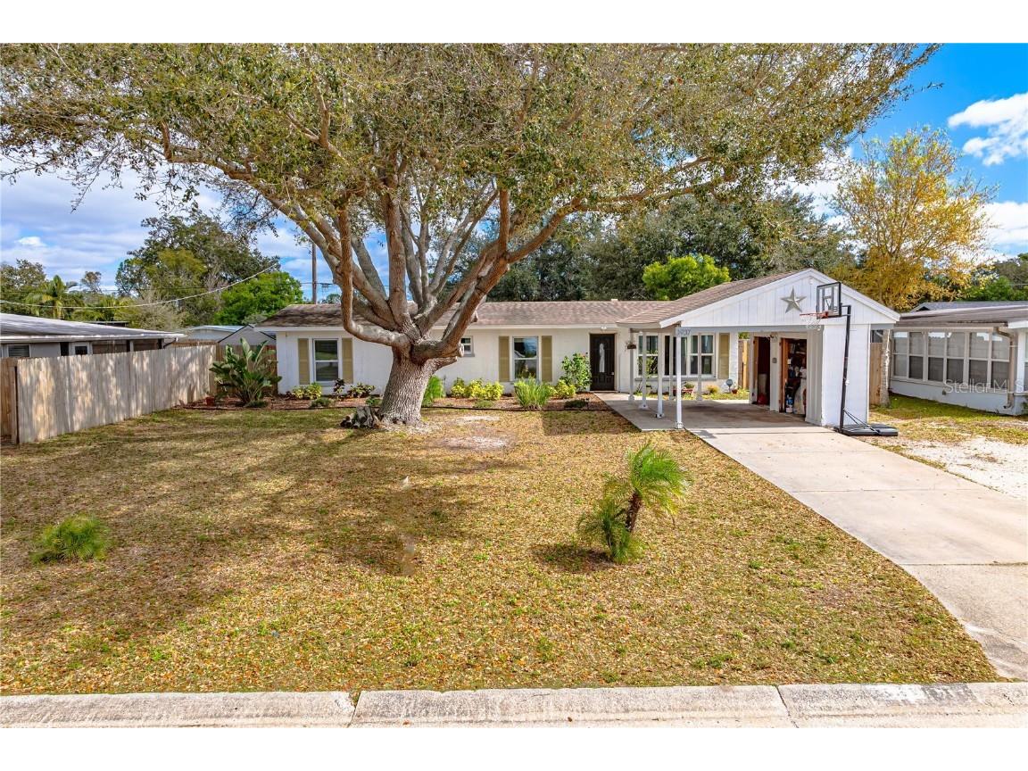 3937 Chaucer Lane Sarasota FL 34241 A4597983 image1